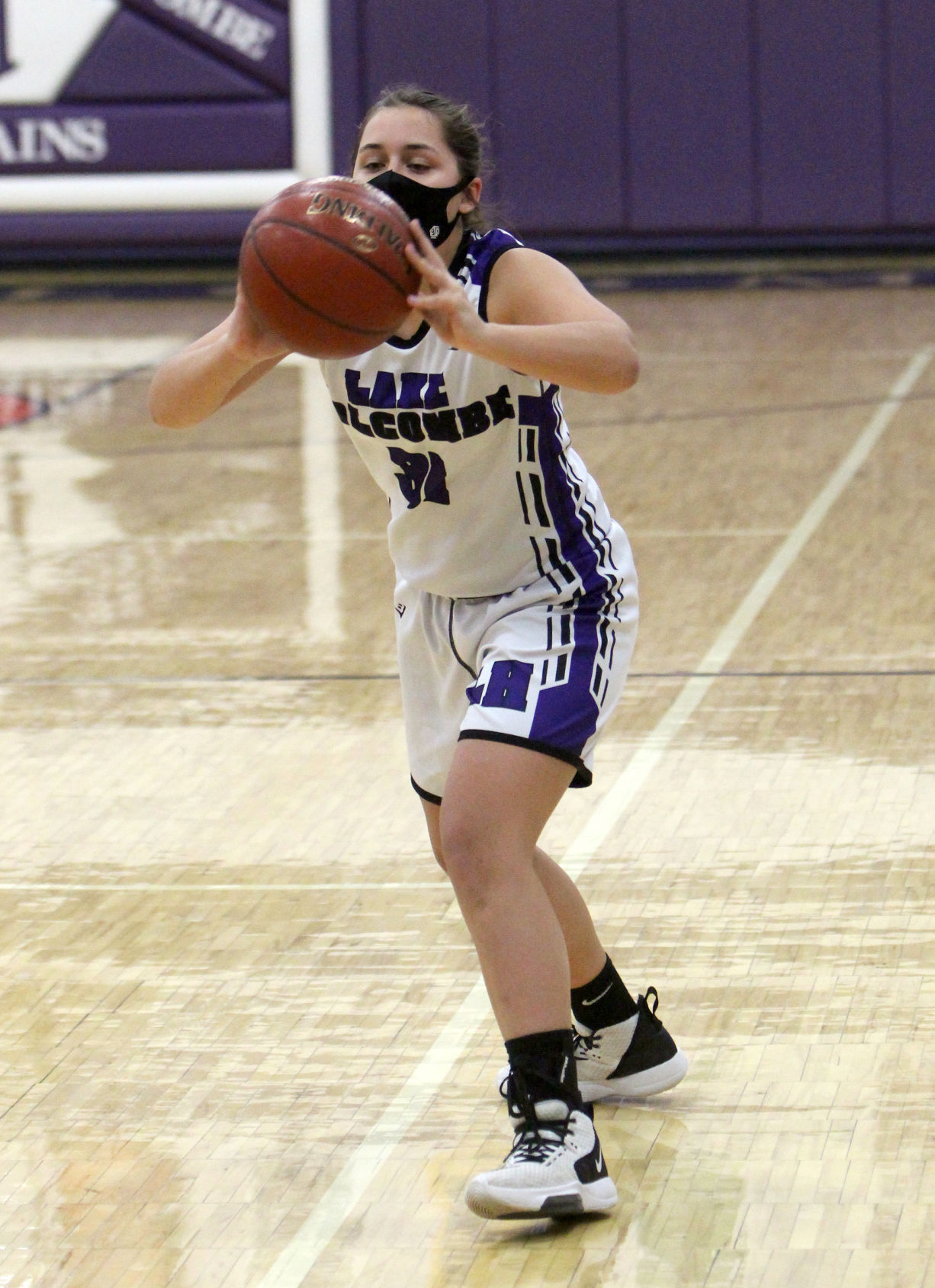 Winter at Lake Holcombe girls basketball 1-5-21